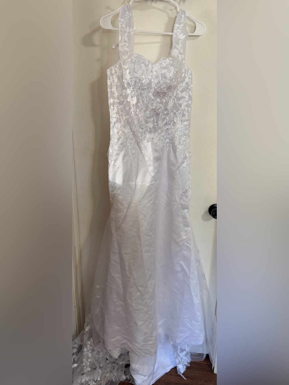 White Lace Bodice Wedding Dress - Brand Unknown